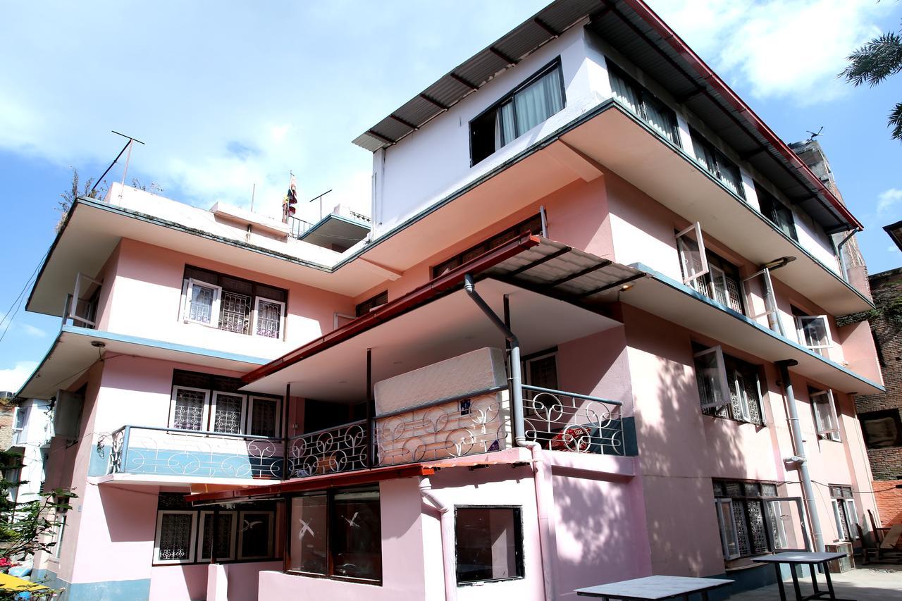 Mitra Garden Inn Kathmandu Exteriör bild