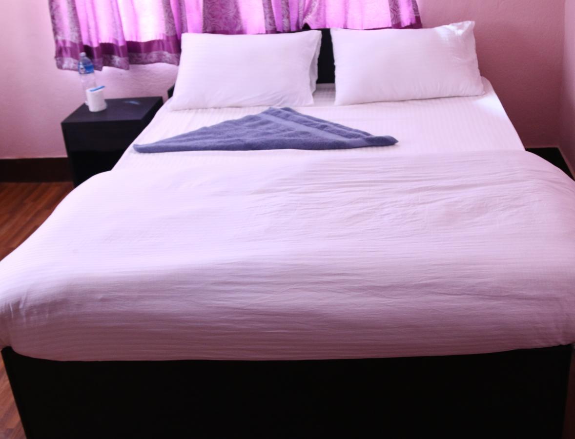Mitra Garden Inn Kathmandu Exteriör bild