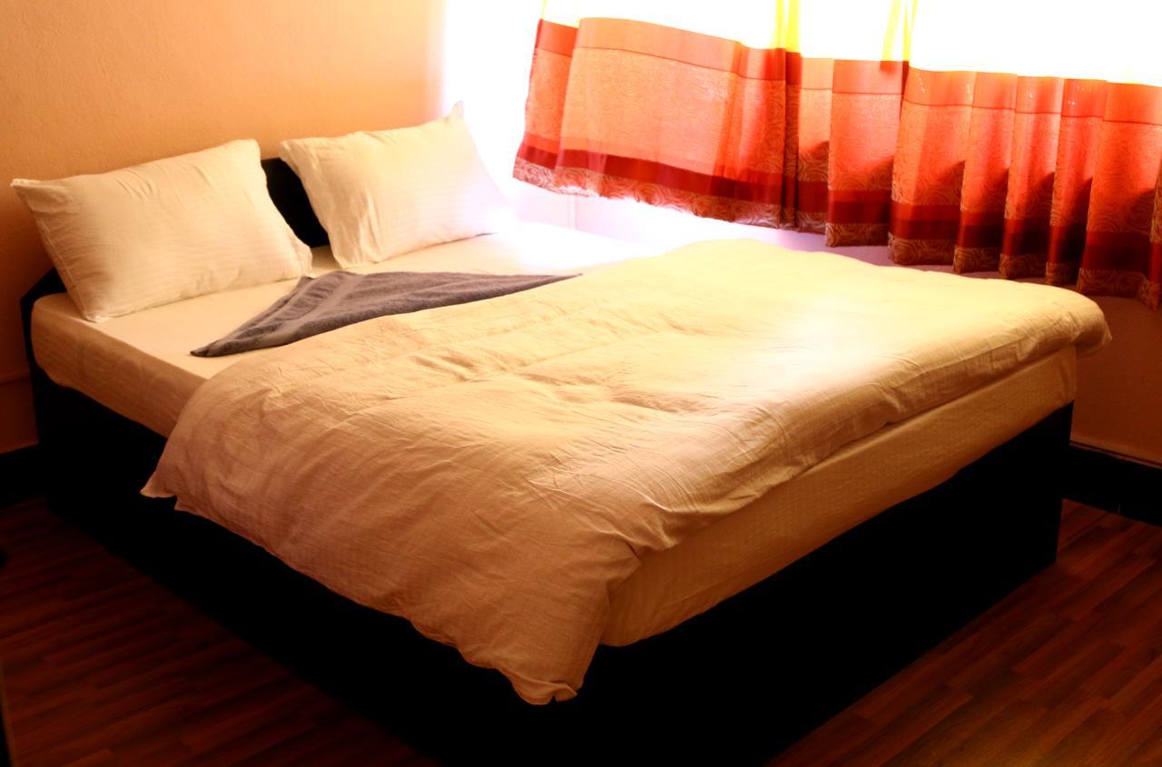 Mitra Garden Inn Kathmandu Exteriör bild